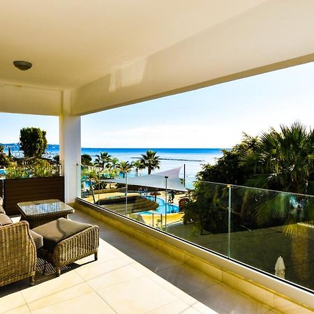 Pegasus Beach Front Apartment Limassol Luaran gambar